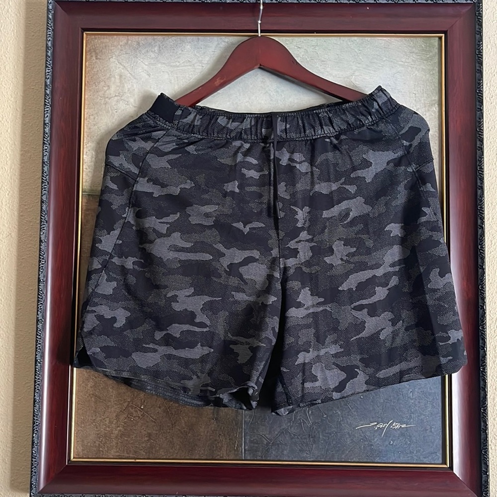 Lululemon Athletica men’s running shorts small
